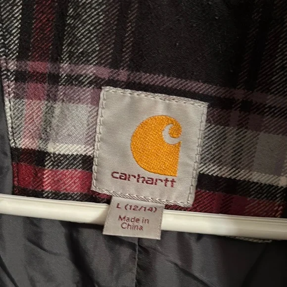 Women’s Carhartt Black Puffer Rain Jacket with Hood Weather-Resistant - Picture 6 of 7